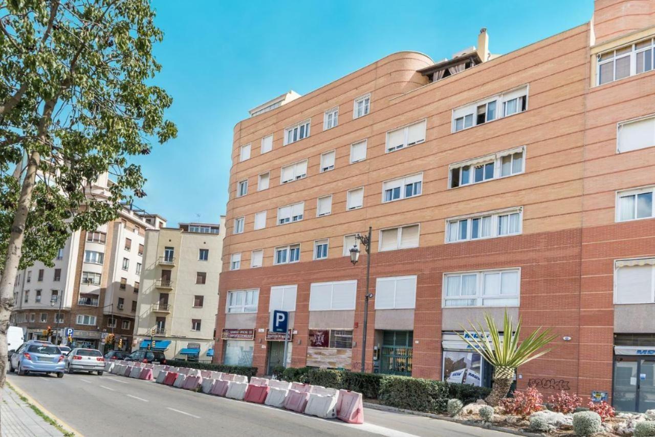 Lovely Suite With River Views And Parking Málaga Kültér fotó
